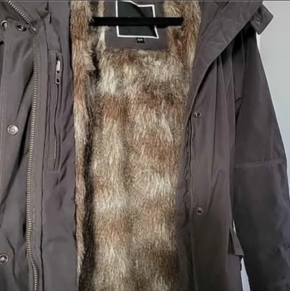 RW & CO. Faux Fur Parka, EUC - Picture 6 of 8